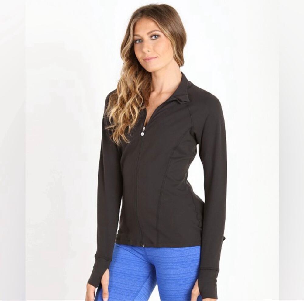 Beyond Yoga NWT Peplum Back Full Zip Jacket in Black Size M NEW